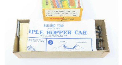 Ulrich 105-385 HO Gauge Triple Hopper Car Kit Deluxe Metal Wheel Trucks