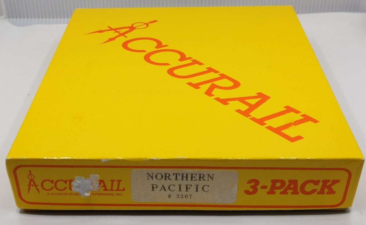 Accurail 3307 HO Scale Northern Pacific (Set of 3)