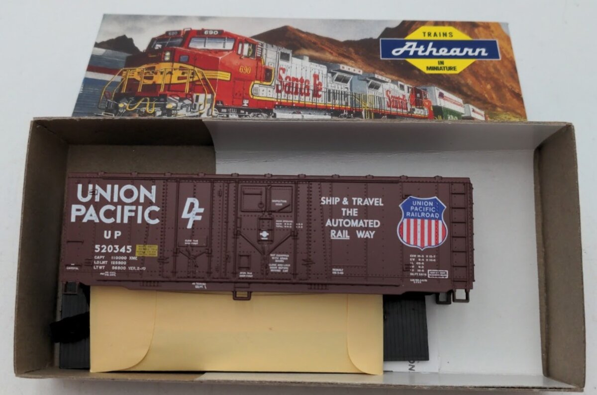 Athearn 2097 HO Scale Union Pacific 40' Grain Boxcar # 520345 Kit