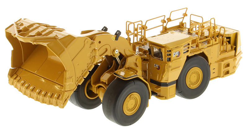 DieCast Masters 85719 1:50 CAT R2900 XE Underground Mining Loader Diecast