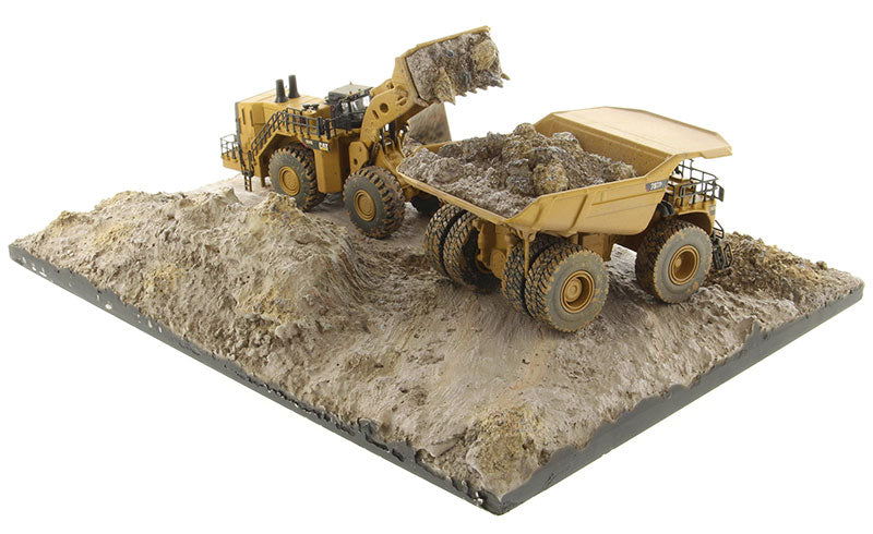 DieCast Masters 85762 1:125 CAT 994K Wheel Loader & CAT 797 Mining
