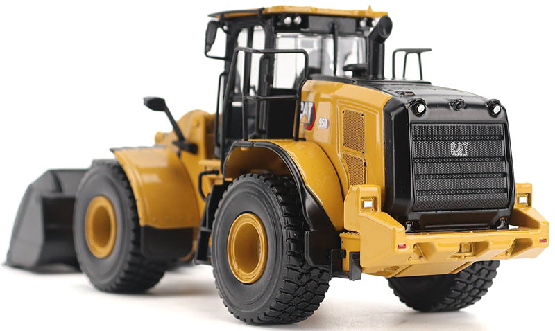 DieCast Masters 85770 1:50 Caterpillar 950 Wheel Loader Diecast Model