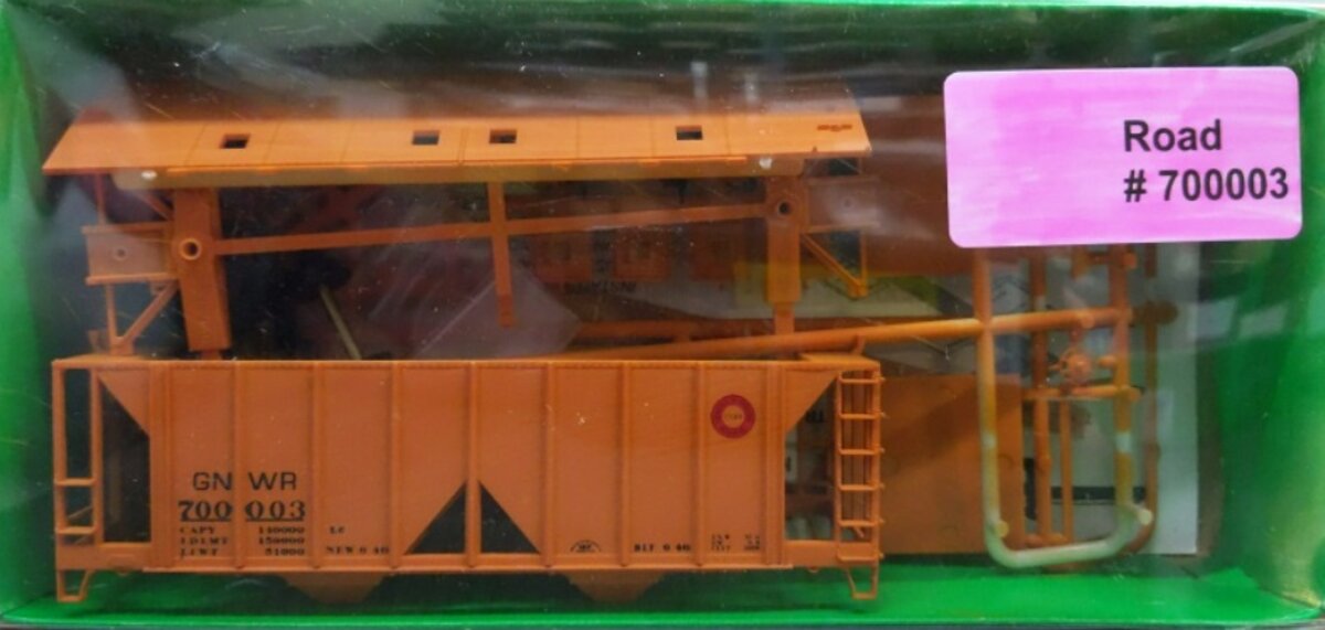 Bowser 55663 HO Genessee & Wyoming 70 Ton 2-Bay Covered Hopper Road # 700003 Kit