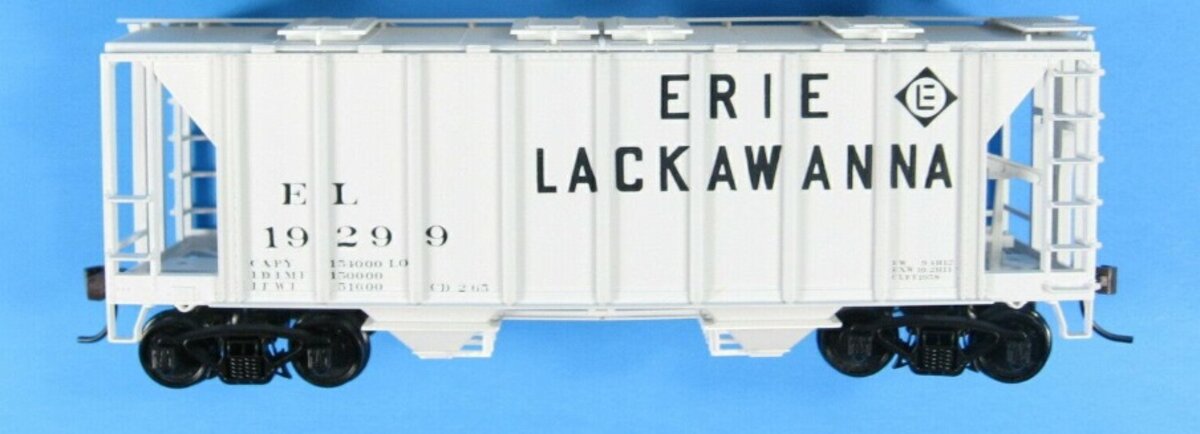 Bowser 56142 HO Erie Lackawanna 70 Ton 2 Bay Covered Hoper Car Road # 19299 Kit