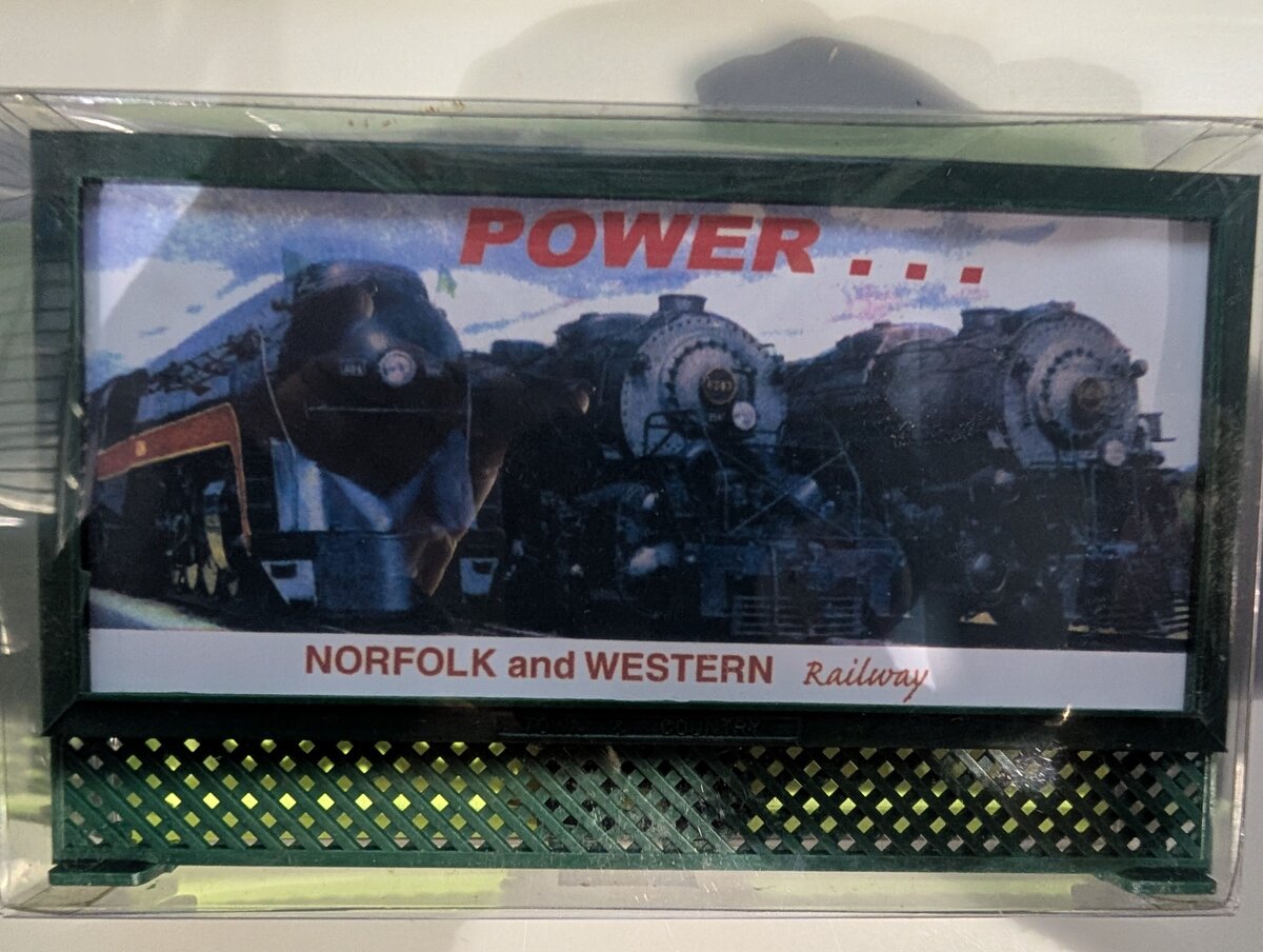 Town & Country Hobbies T258 O Scale Norfolk & Western Railway Lighted Billboard