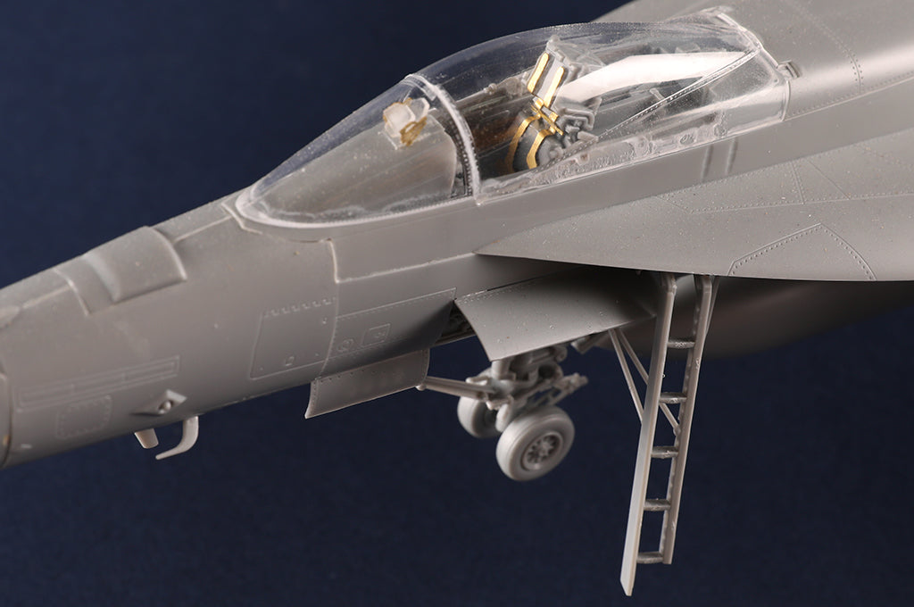 Hobby Boss 85818 1:48 F/A-18E Super Hornet VFC-12 Aircraft Plastic Model Kit