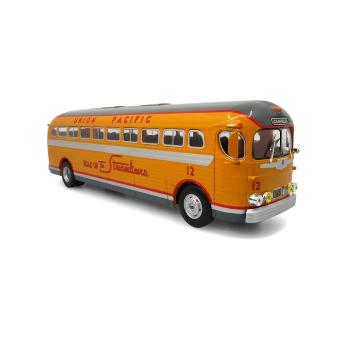 Iconic Replicas 43-0353 1:43 UP GM PD4151 Silversides Coach Diecast Model