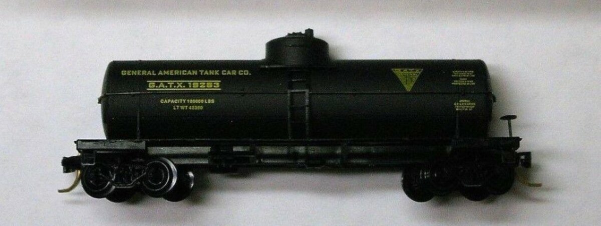 Micro-Trains 65049 N Gauge General American Tank Car #19283 Kit