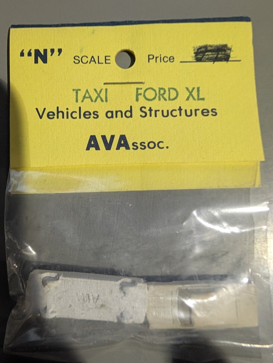 AVAssoc. N Scale Ford XL Taxi Resin Vehicles (Set of 2)