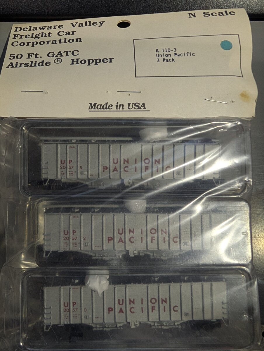 Delaware Valley A-110-3 N Scale Union Pacific 50' GATC Airslide Hopper Set of 3