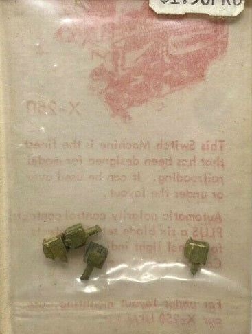 Kemtron 118 HO Scale Roller Journal Brass Part (Pack of 4)
