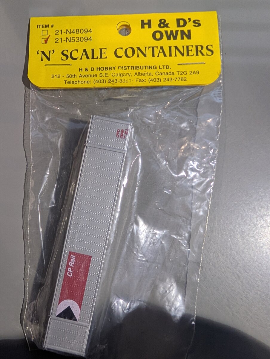 H & D Hobby Distributing 21-N53094 N Scale CP Rail Silver 40' Container