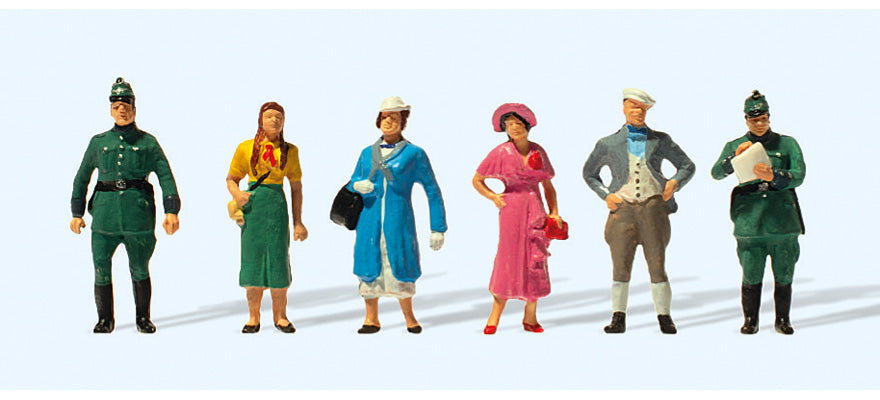 Preiser 12483 HO 1936 Passers-By and Police Figures (Set of 6)