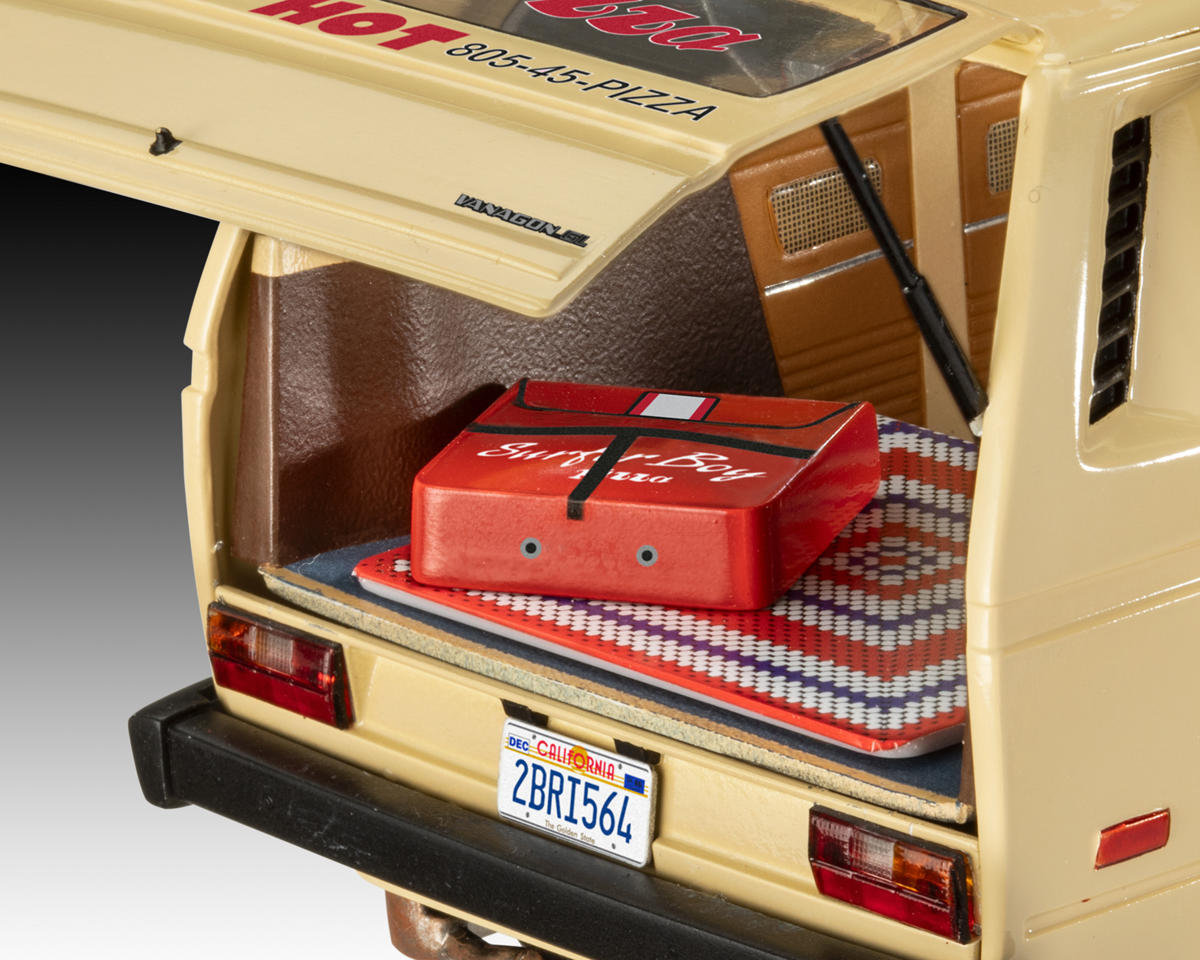 Revell 14559 1:25 Stranger Things VW T3 Pizza Van Plastic Model Kit