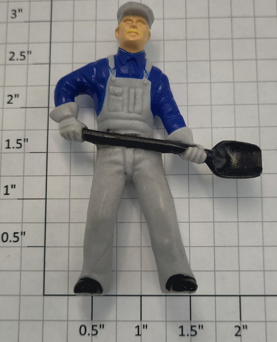 Lionel 85104-12 G Scale Fireman with Navy Blue Shirt Figure