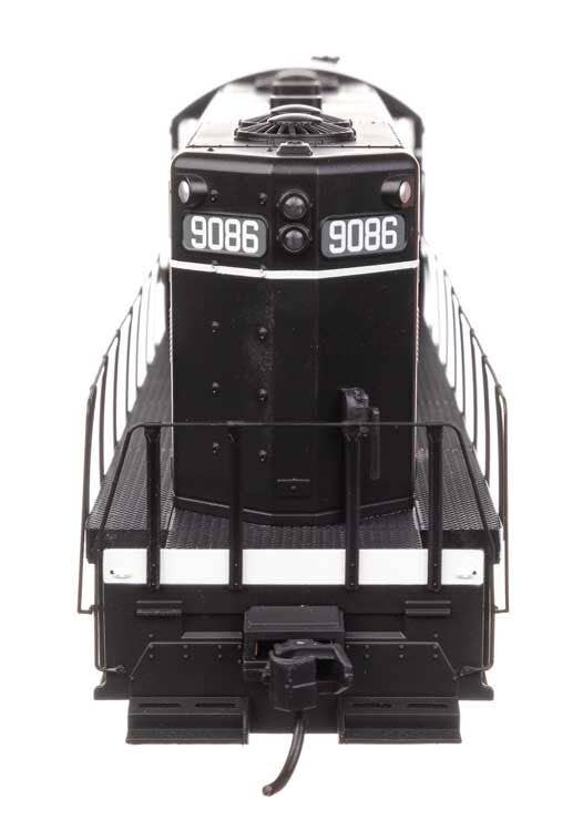Walthers 910-20498 HO IC EMD GP9 Diesel Locomotive Ph. II w/ Sound & DCC #9092