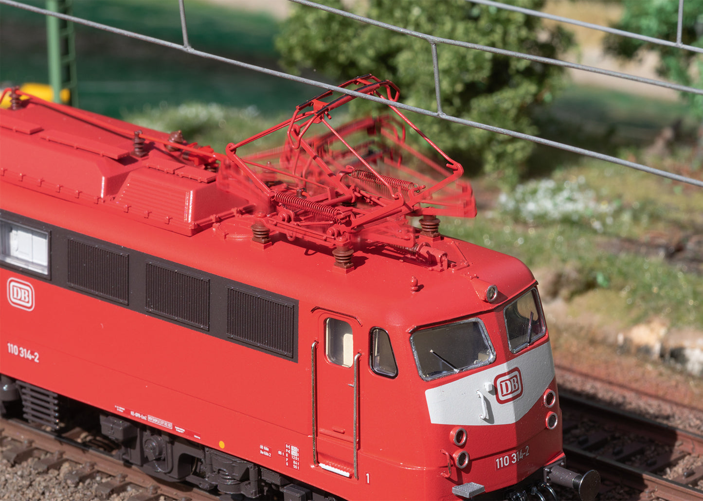 Marklin 37019 HO DB Class 110.3 Electric Locomotive #110 371-2