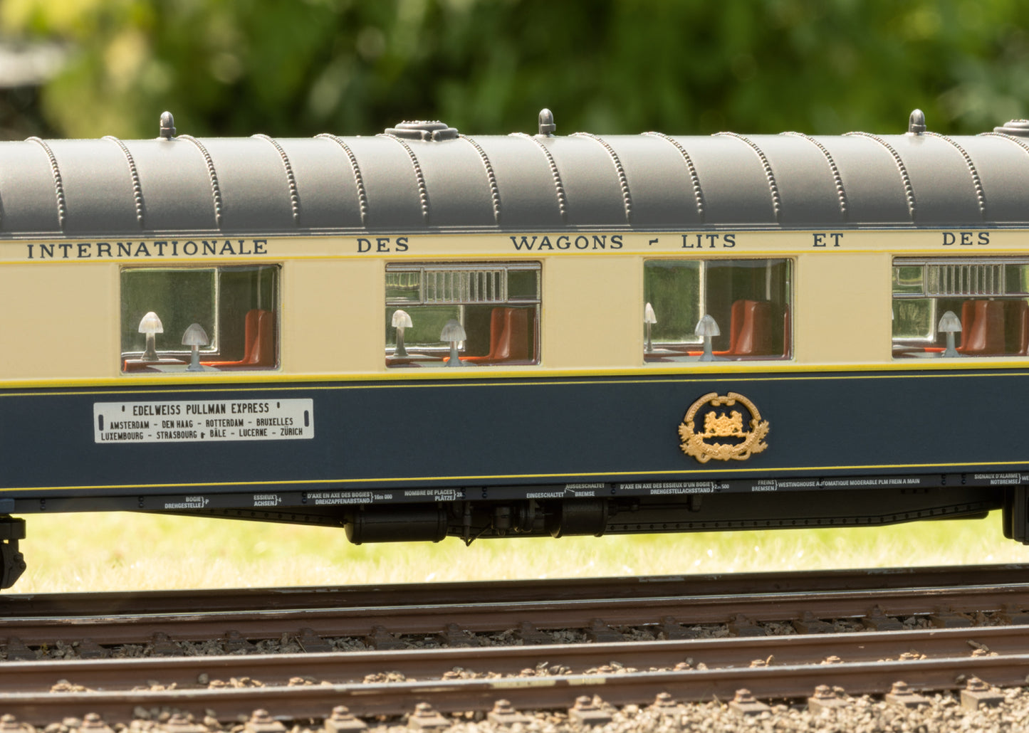 Marklin 42470 HO EDELWEISS Parlor Car Set