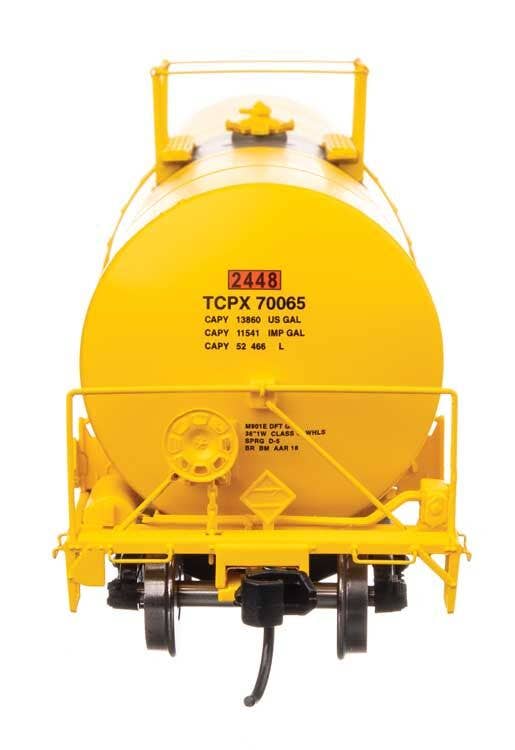 Walthers 920-100067 HO TCPX 40' Trinity 14,000-Gal Molten Sulfur Tank Car #70065