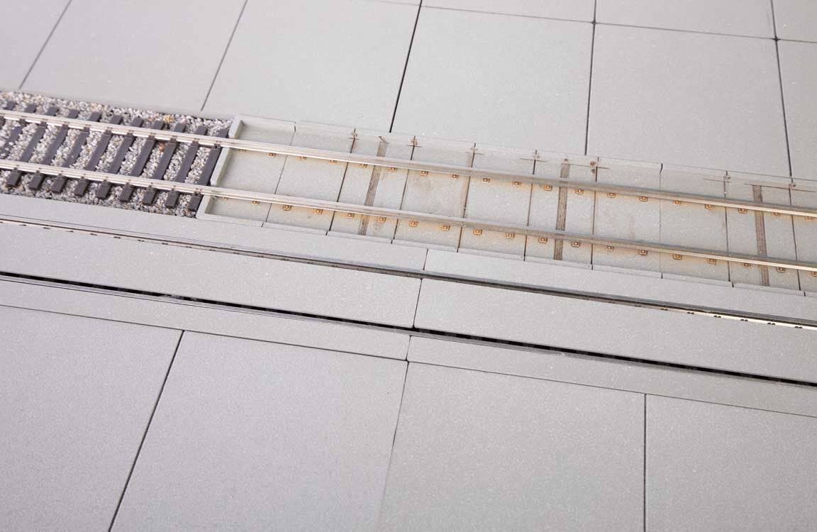 Walthers 933-4186 HO Transload Pavement Transload Facility Kit