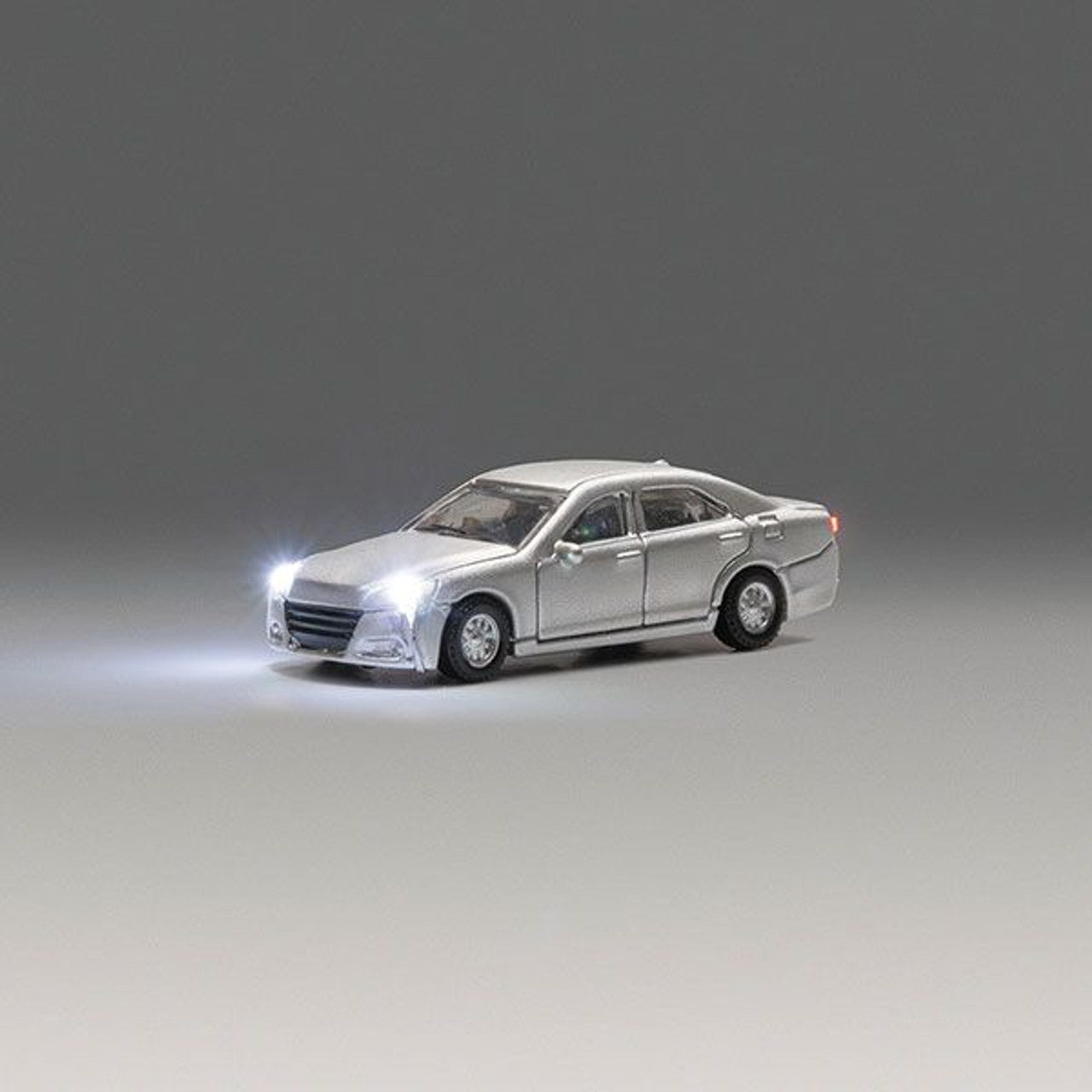Kato 24-684B N Assembled Silver Sedan with Just Plug Lighting