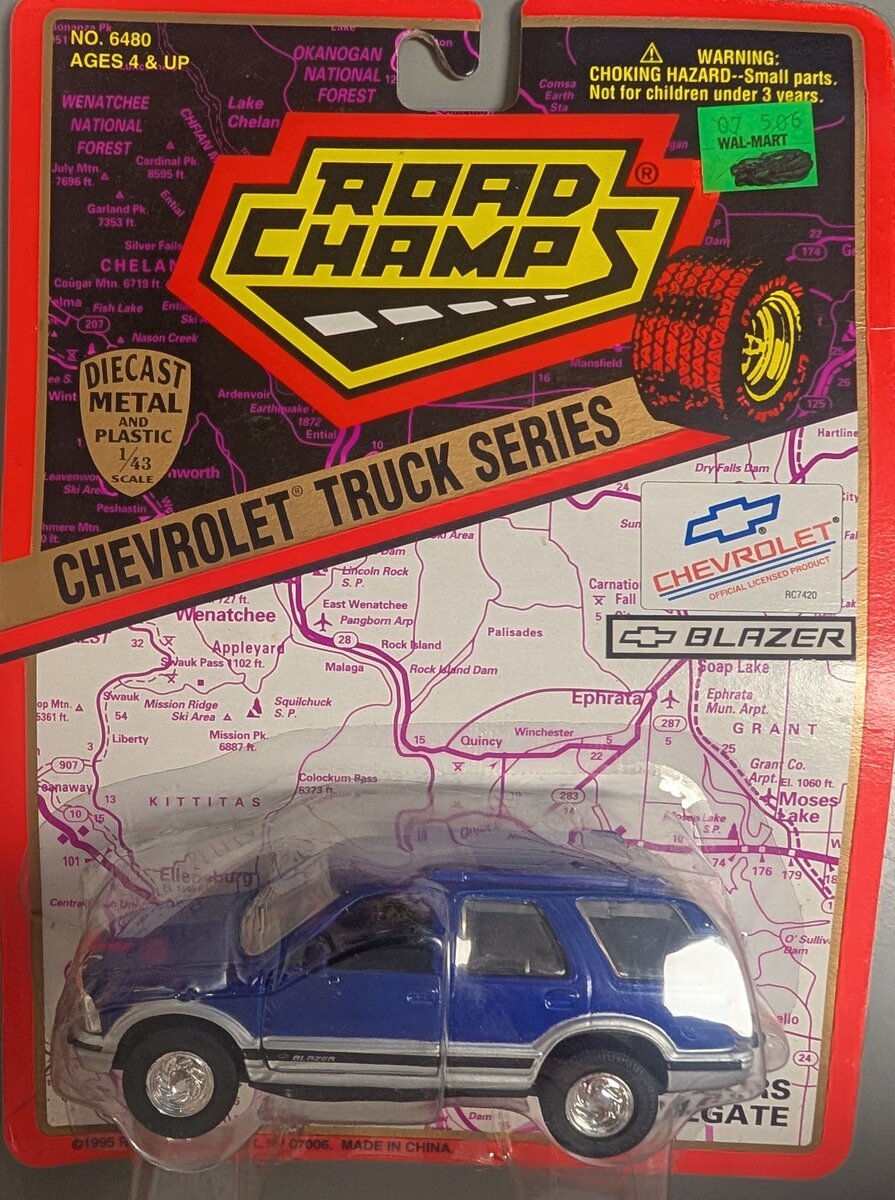 Road Champs 6480 1:43 Diecast Royal Blue w/Silver Chevrolet Blazer