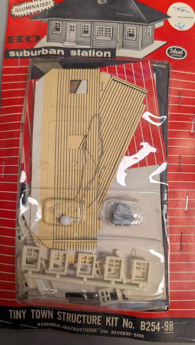 Ideal Models B254-98 HO Suburban Station Building Kit