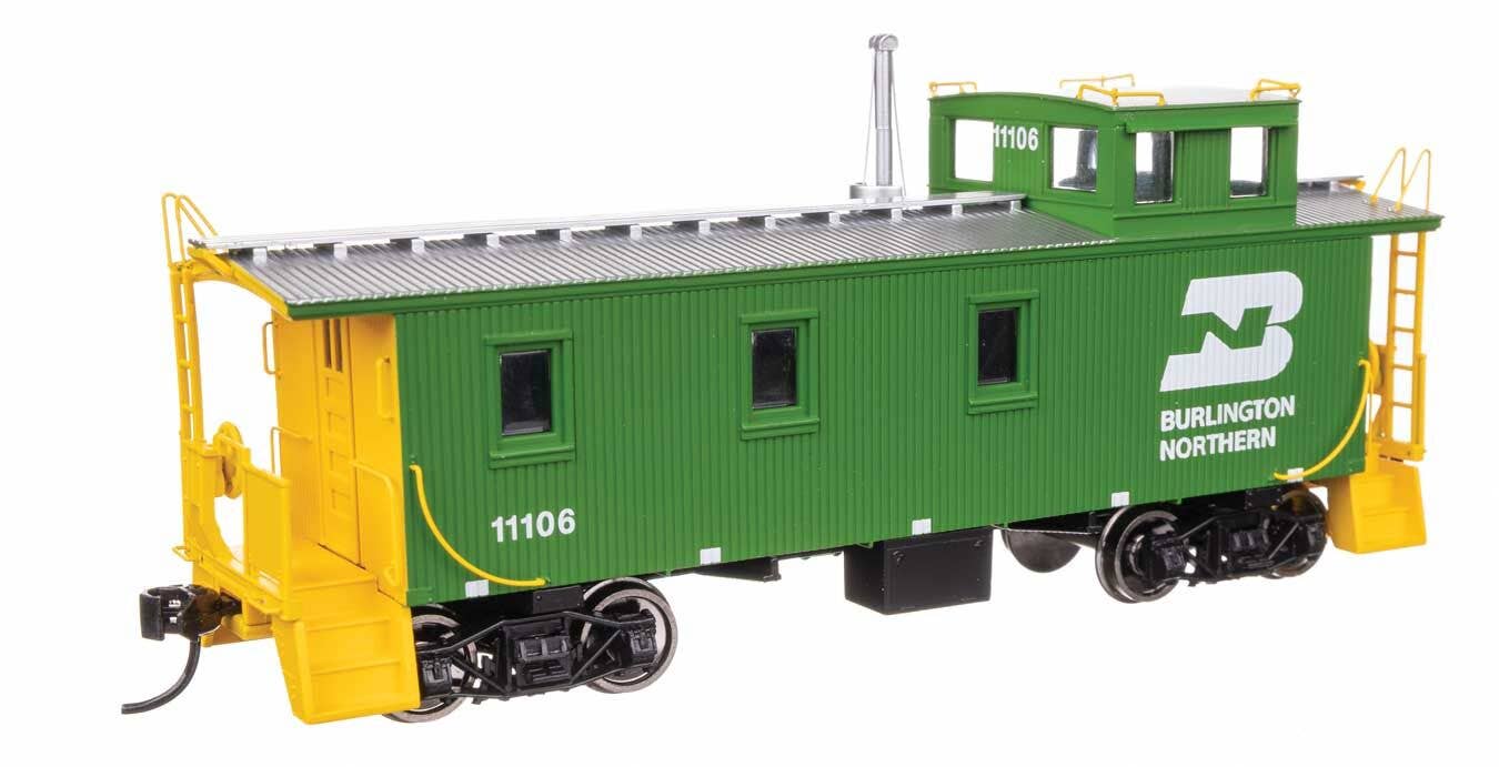 Walthers 920-103256 HO BN 30' GTW Style Wood Caboose w/ Offset Coupola #11106