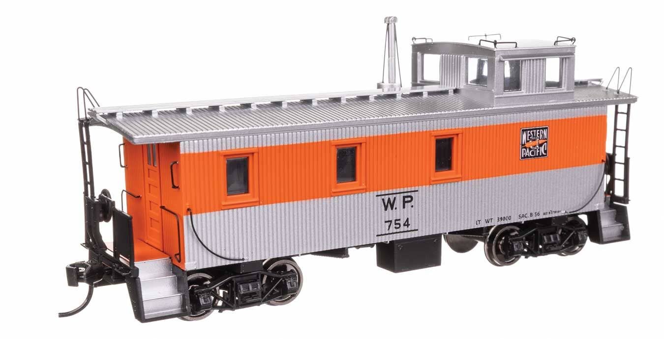 Walthers 920-103266 HO WP 30' GTW Style Wood Caboose w/ Offset Coupola RTR #754