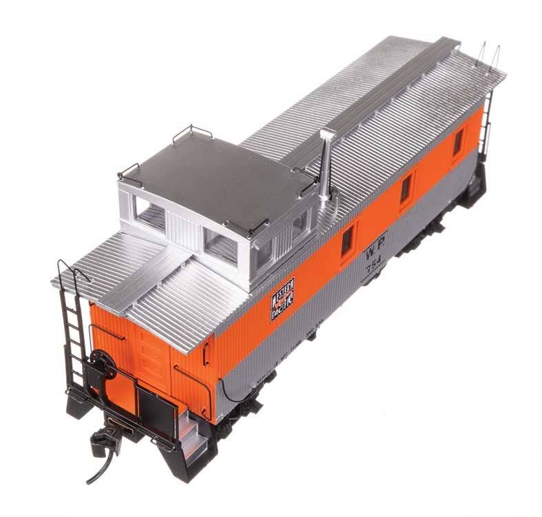 Walthers 920-103266 HO WP 30' GTW Style Wood Caboose w/ Offset Coupola RTR #754