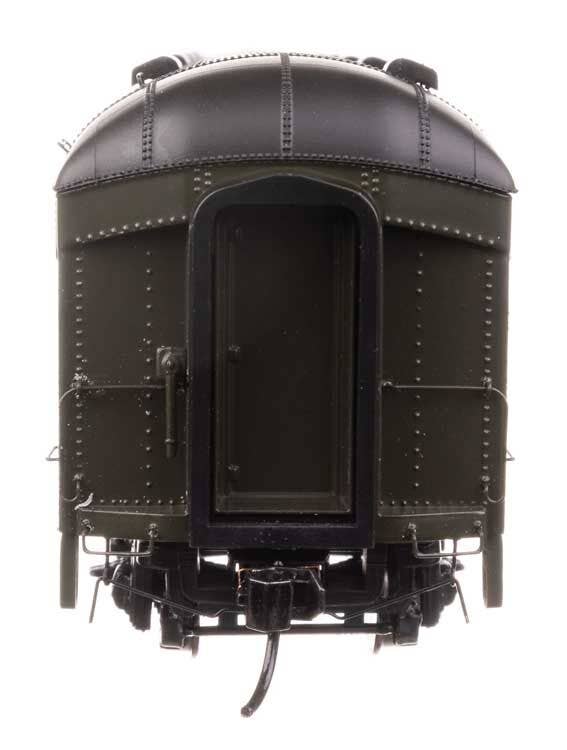 Walthers 920-17502 HO C&O 70' Heavyweight Baggage Car with Arched Roof RTR #312