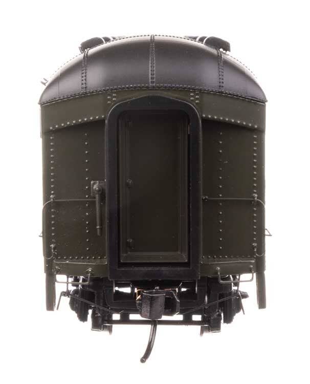 Walthers 920-17502 HO C&O 70' Heavyweight Baggage Car with Arched Roof RTR #312