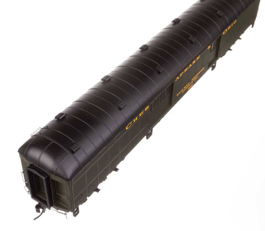 Walthers 920-17502 HO C&O 70' Heavyweight Baggage Car with Arched Roof RTR #312