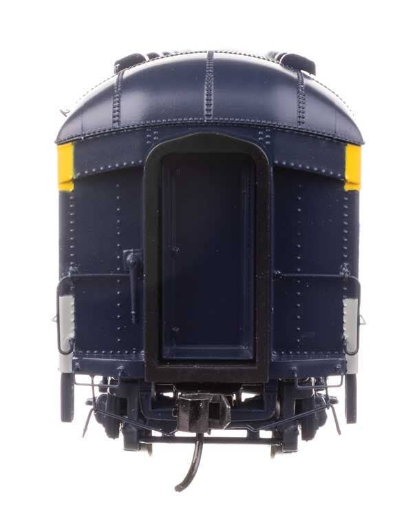 Walthers 920-17504 HO C&O 70' Heavyweight Baggage Car with Arched Roof RTR #307
