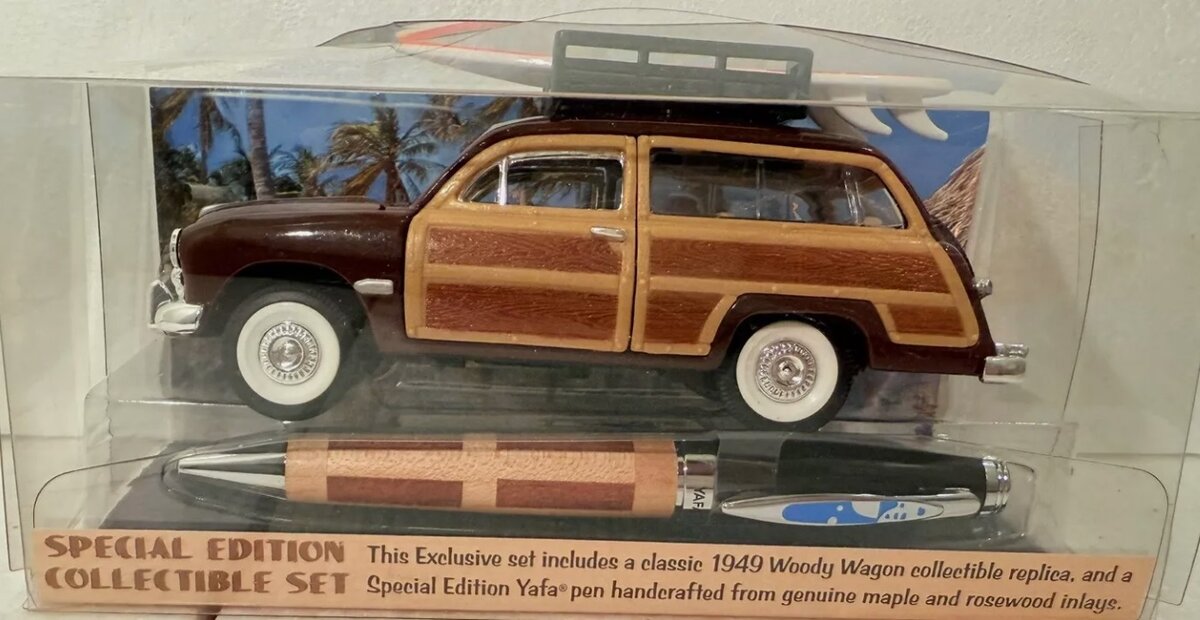 Acme 908-623 Yafa Pen & 1949 Woody Wagon Collectible Set Special Edition