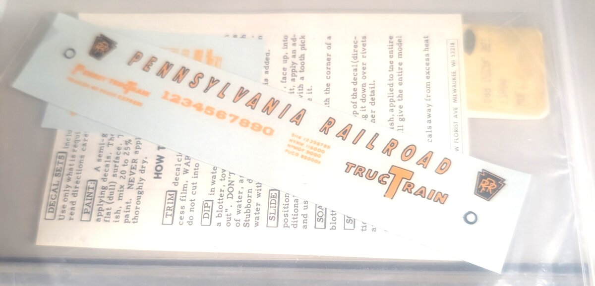 Walthers 77880 HO PRR Santa Fe/B&O Piggy Back Decal Set