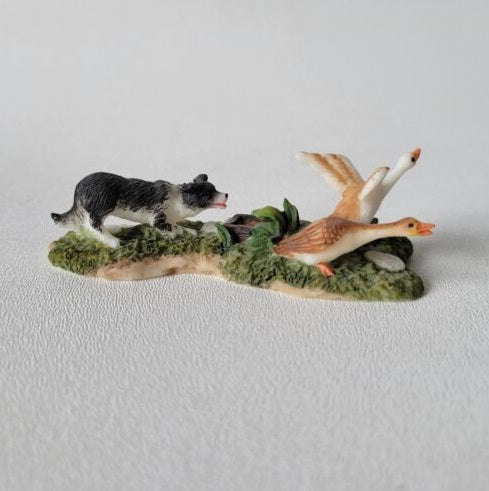 Santa's Workbench 0330 Christmas Village Dog Chasing Hunting Duck Goose