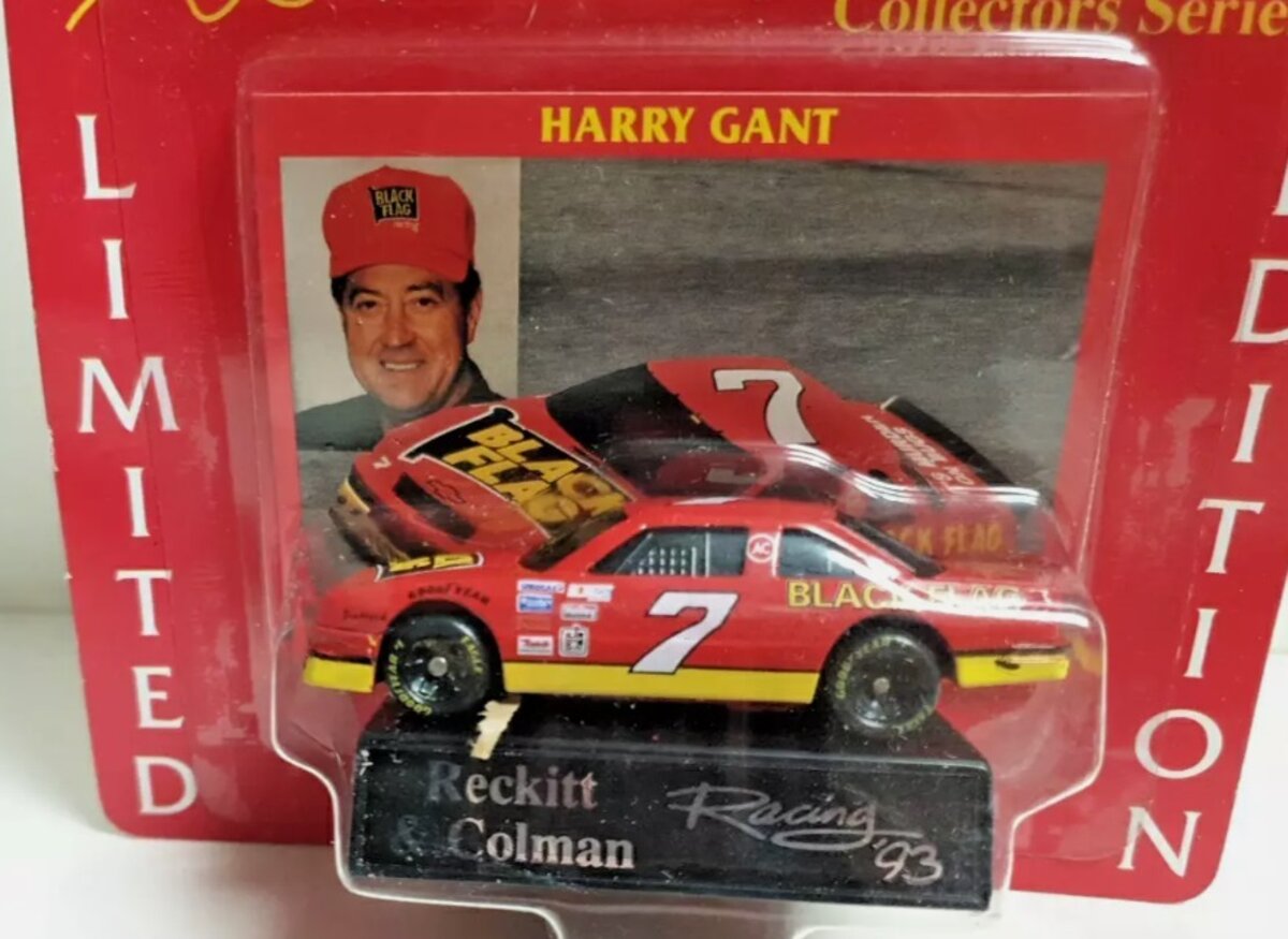 Racing Champions 7 1:64 Black Flag #7 Harry Gant Chevrolet Lumina Reckitt&Colman