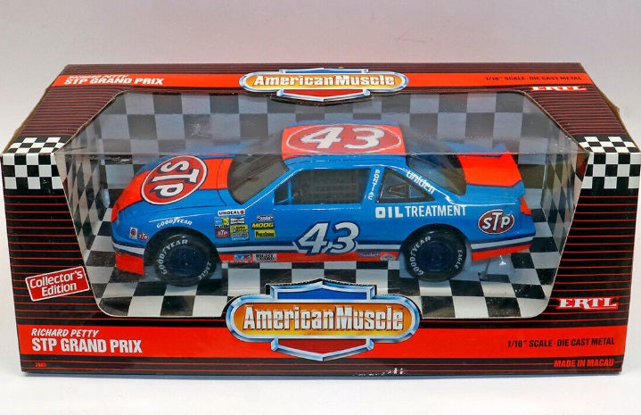 Ertl 7461 1:18 American Muscle Richard Petty # 43 STP Grand Prix Diecast