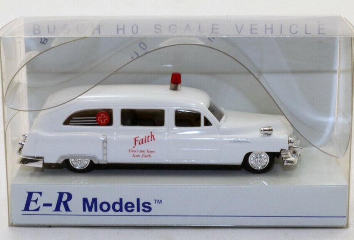 E-R Models 040-92502 HO Scale Busch Faith 1954 Cadillac Ambulance