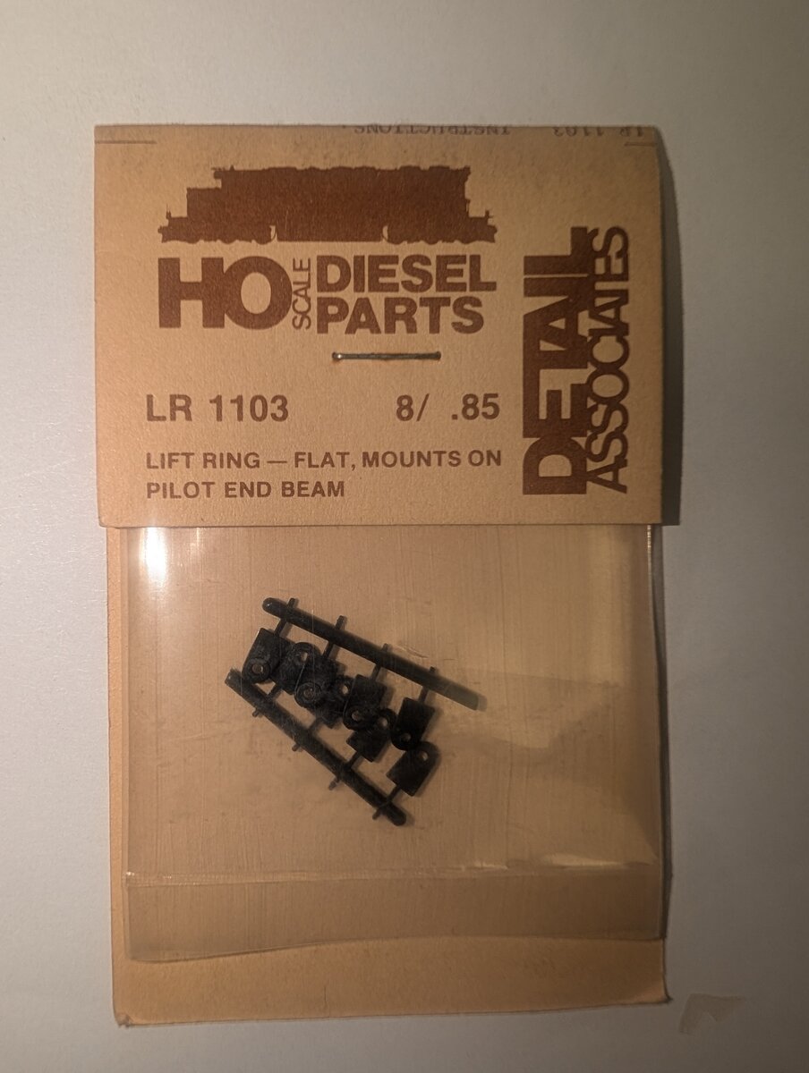Detail Associates LR1103 HO Lift Ring Flat Mounts on Pilot End Beam