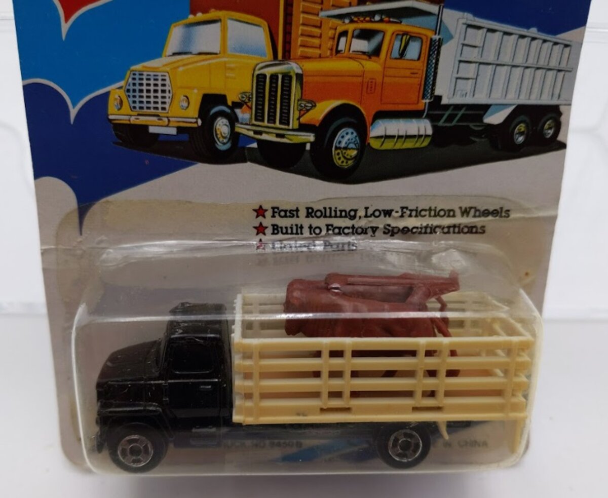Welly Diecast 8450B Ford Truck With 2 Oxen Die Cast Metal and Plastic Parts