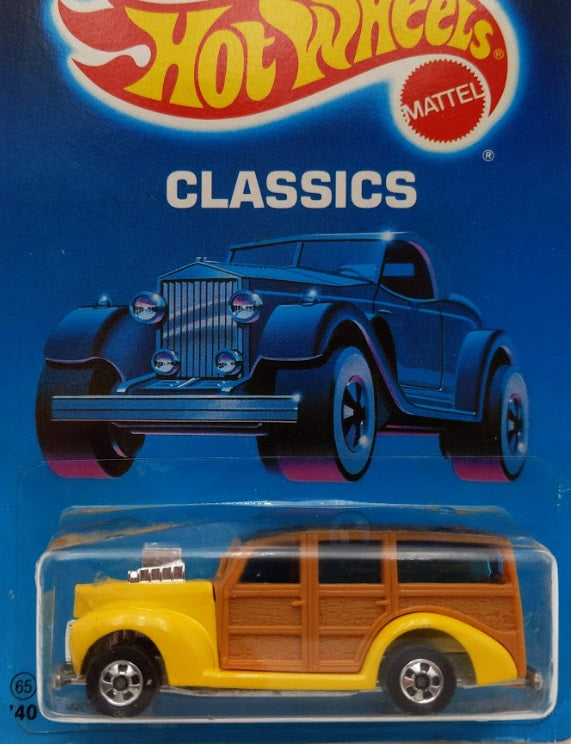 Hot Wheels 2530 1:64 Classics Yellow '40s Woodie Wagon DieCast Metal