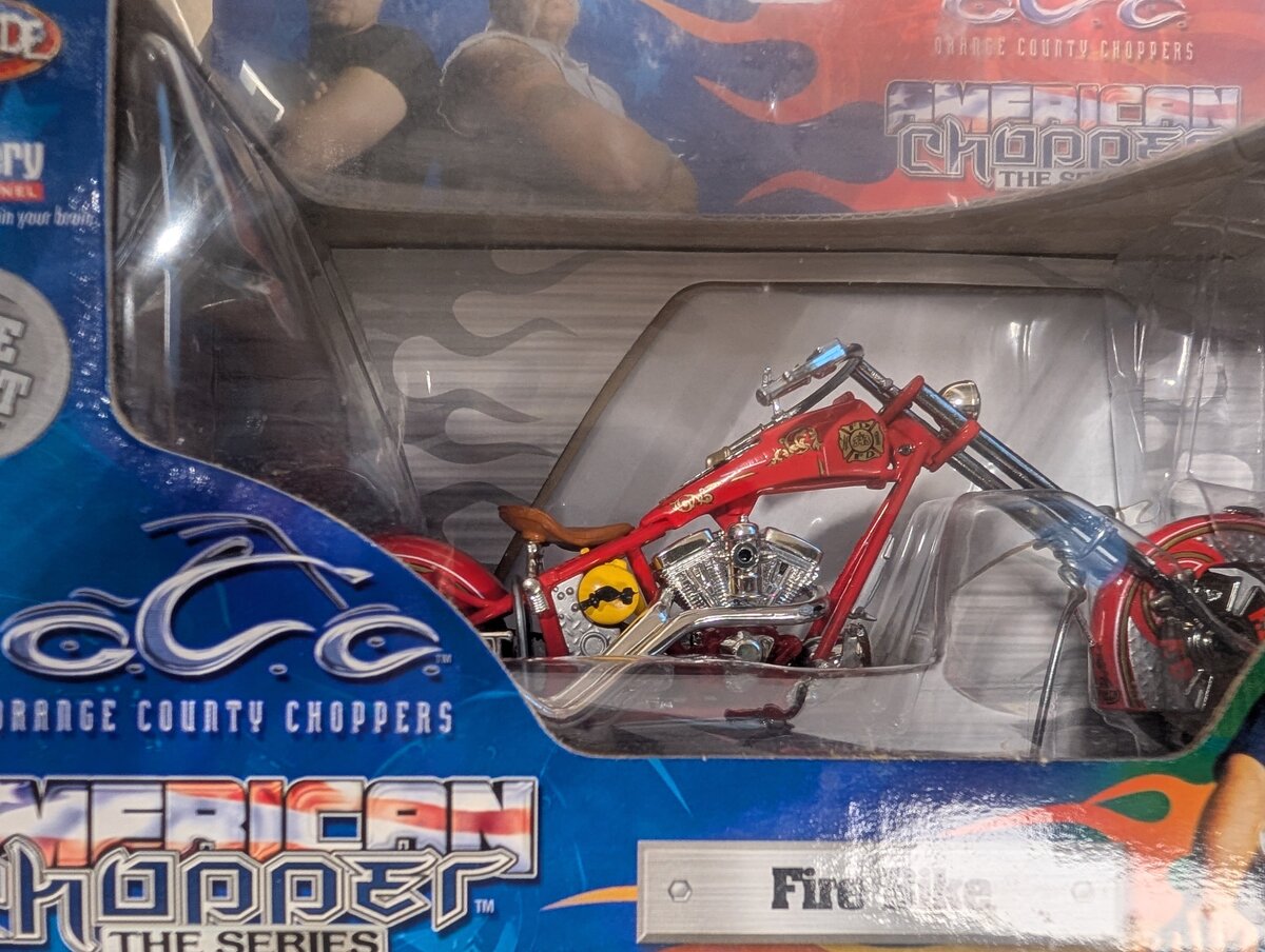 RC2 Brands, Inc. 37168 1:18 Die Cast American Chopper Fire Bike Motorcycle