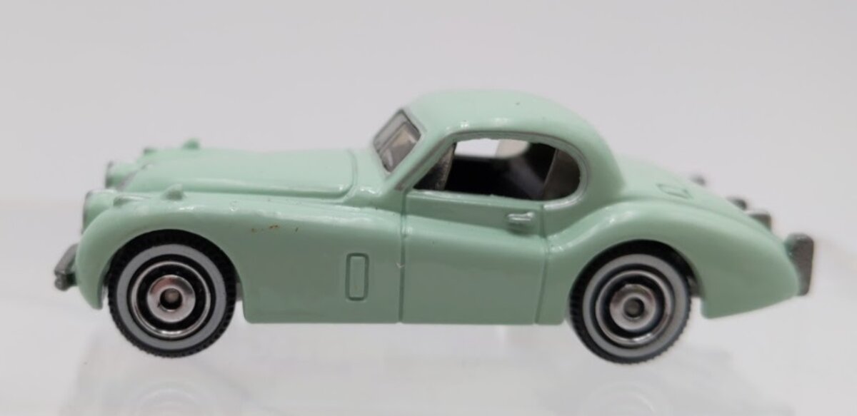 Matchbox 0010 1:64 Lesney Edition Mint 54 Jaguar XK 120SE Die Cast Body&Chassis