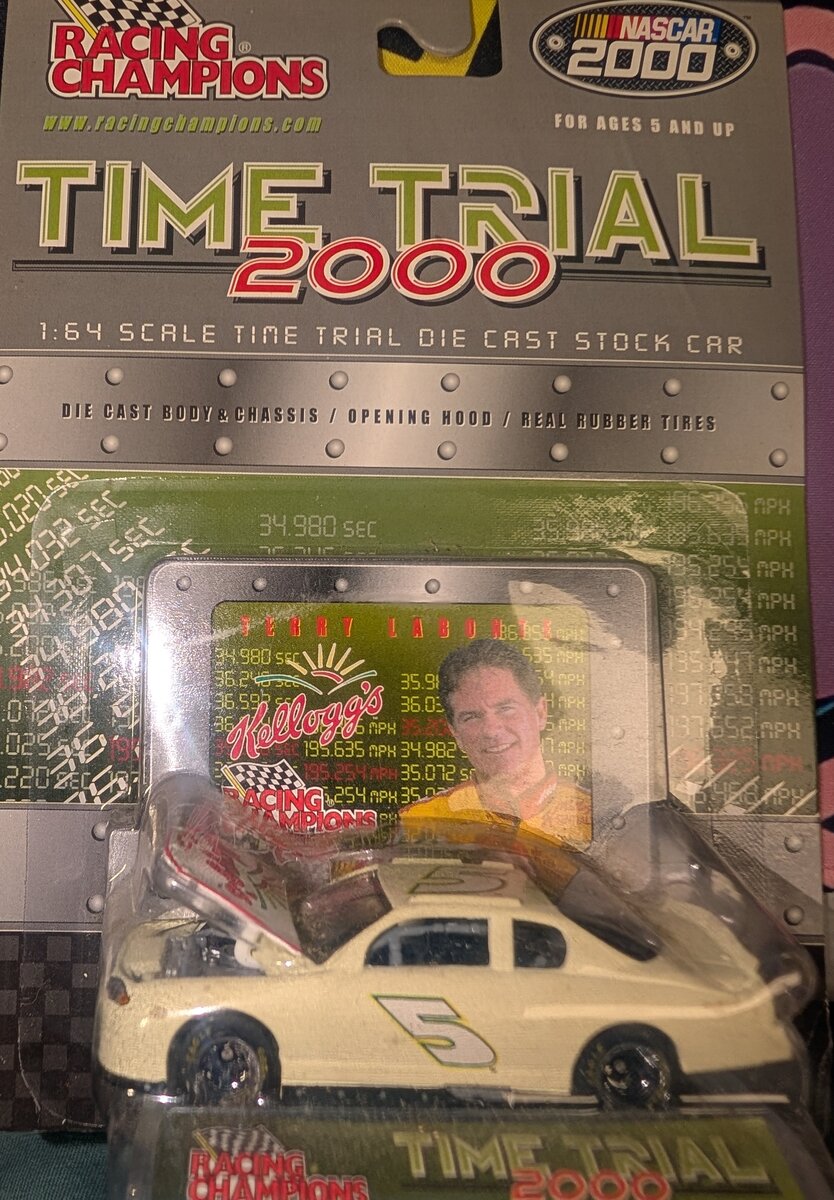 Racing Champions 91151 1:64 Diecast Time Trial 2000 Terry Labonte #5 Stock Car