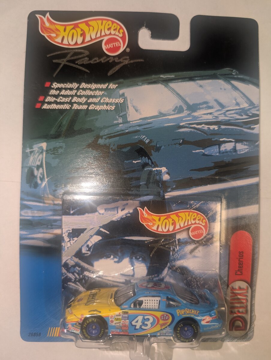 Hot Wheels 26858 1:87 Diecast Deluxe #43 Cheerios & Hamburger Helper Stock Car