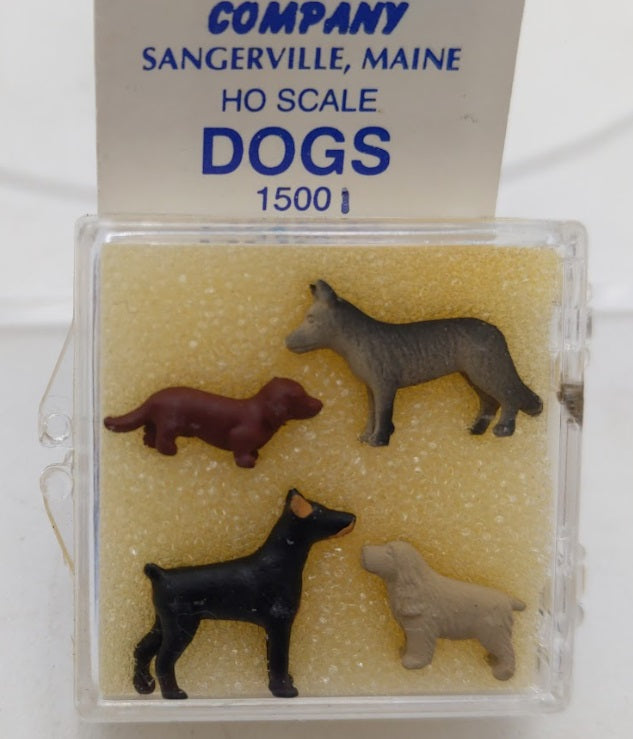 Dyna-Model 15001 HO Scale Assorted Dogs (Pack of 4)