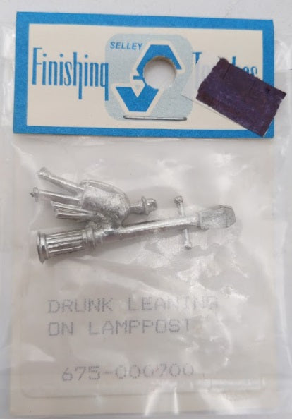 Finishing Touches 675-000700 HO Scale Drunk Leaning on Lamp Post Metal Figure