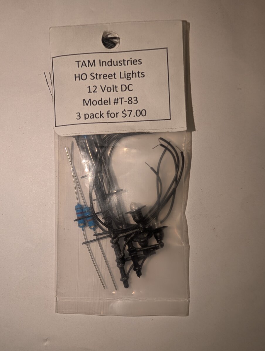 TAM Industries T-83 HO Street Lights 12 Volt DC (Pack of 3)